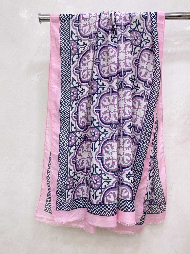 Pañuelo XL tonos morados y rosas