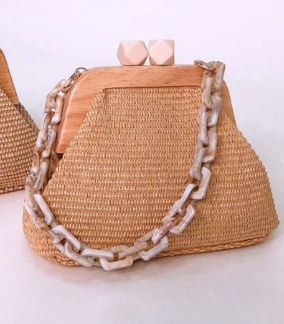 Clutch cadena y piedra beige