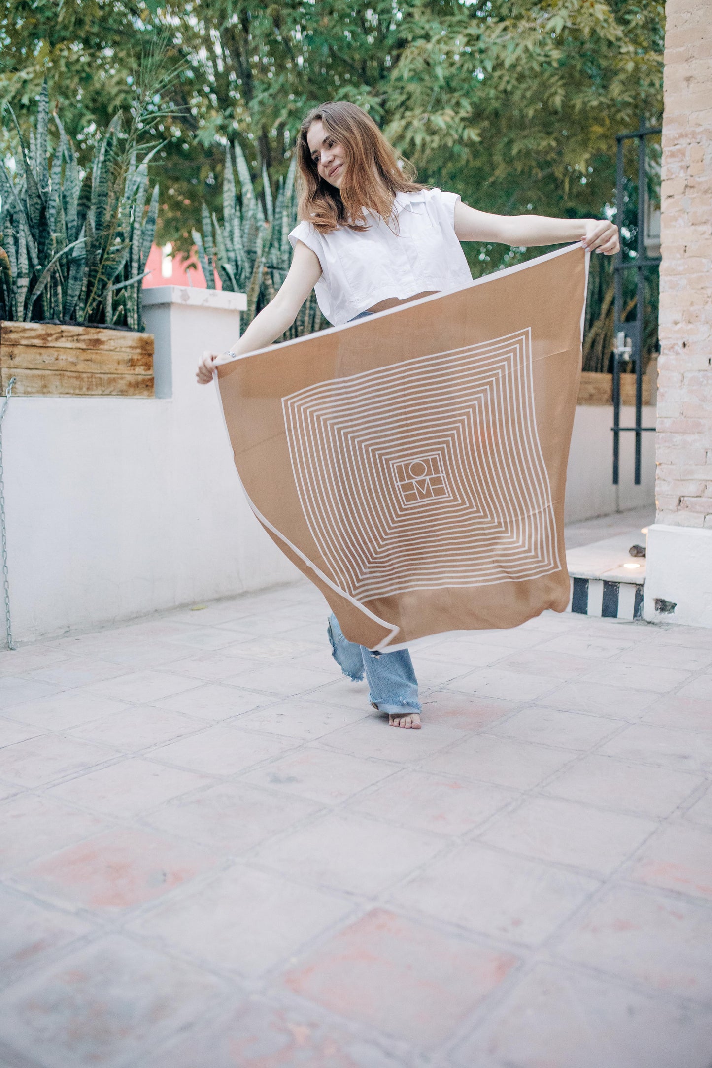 Pañuelo Beige lineas