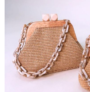 Clutch cadena y piedra beige