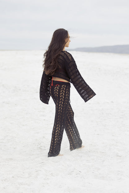 Crop top deshilado negro