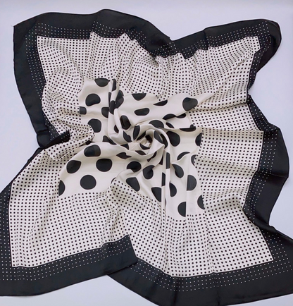 Pañuelo cuadro y punto