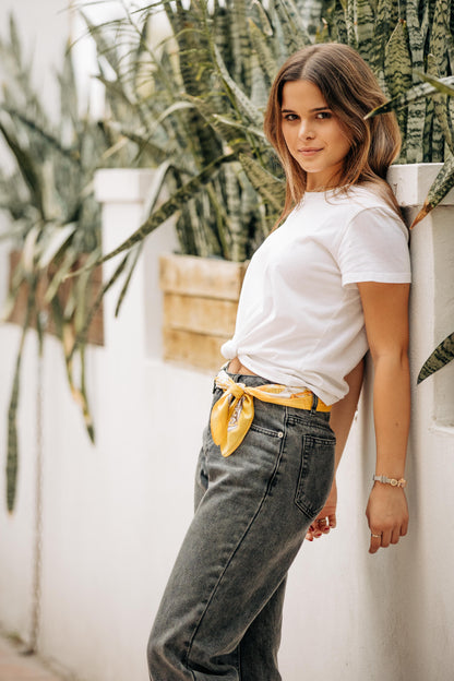 Pañuelo flores amarillas