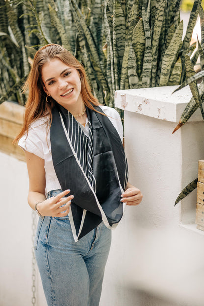 Pañuelo Negro Lineas