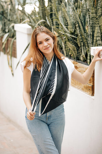 Pañuelo Negro Lineas