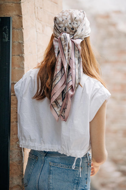 Pañuelo animal print tonos rosas