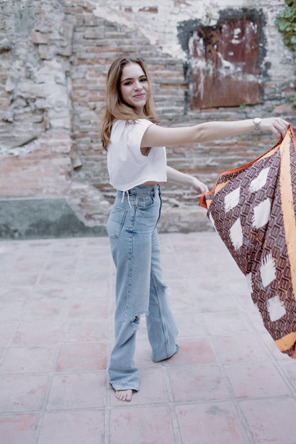 Pañuelo Naranja con cafe