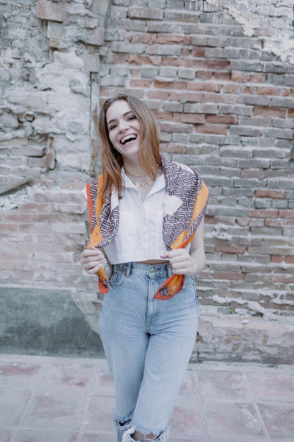 Pañuelo Naranja con cafe