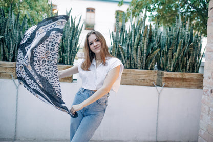 Pañuelo cadena y animalprint