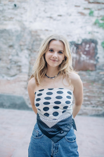 Pañuelo cuadro y punto