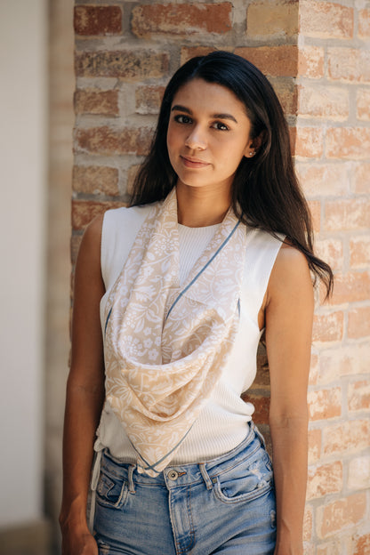 Pañuelo mosaico beige