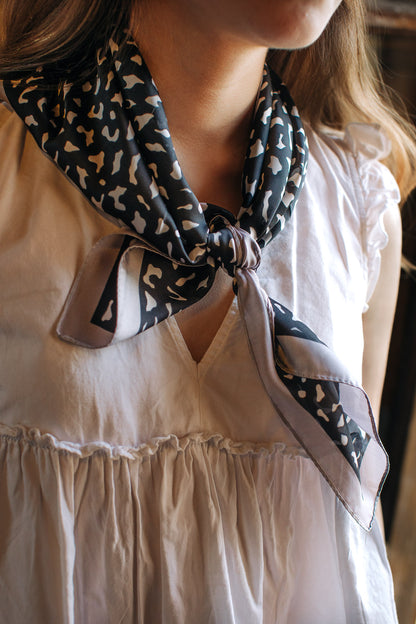 Pañuelo Jaguar Negro