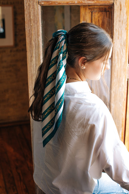 Pañuelo rayas verdes y cadena