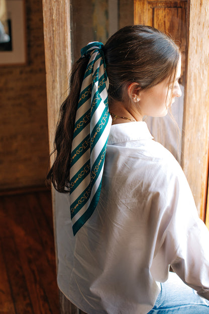 Pañuelo rayas verdes y cadena