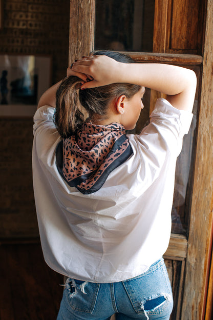 Pañuelo Jaguar Rosa